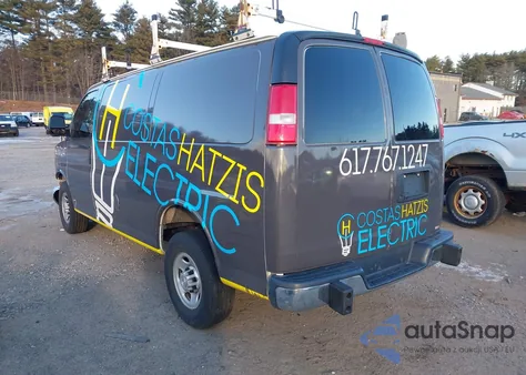 2019 Chevrolet Express 2500 Work Van z USA, uszkodzony, nr VIN 1GCWGAFG7K1208860